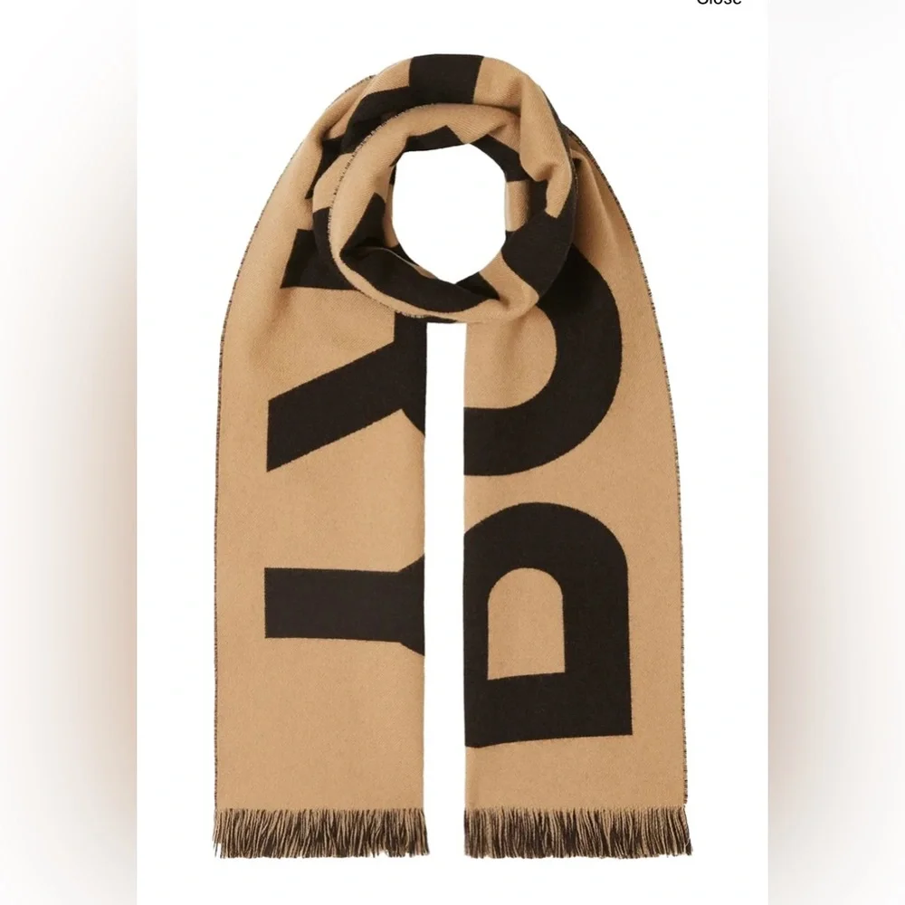 【Burberry】Wool Logo Scarf - Picture 2 of 11